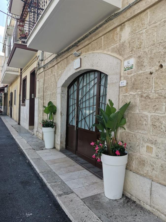 Bed and Breakfast Giusvinci Trani Esterno foto